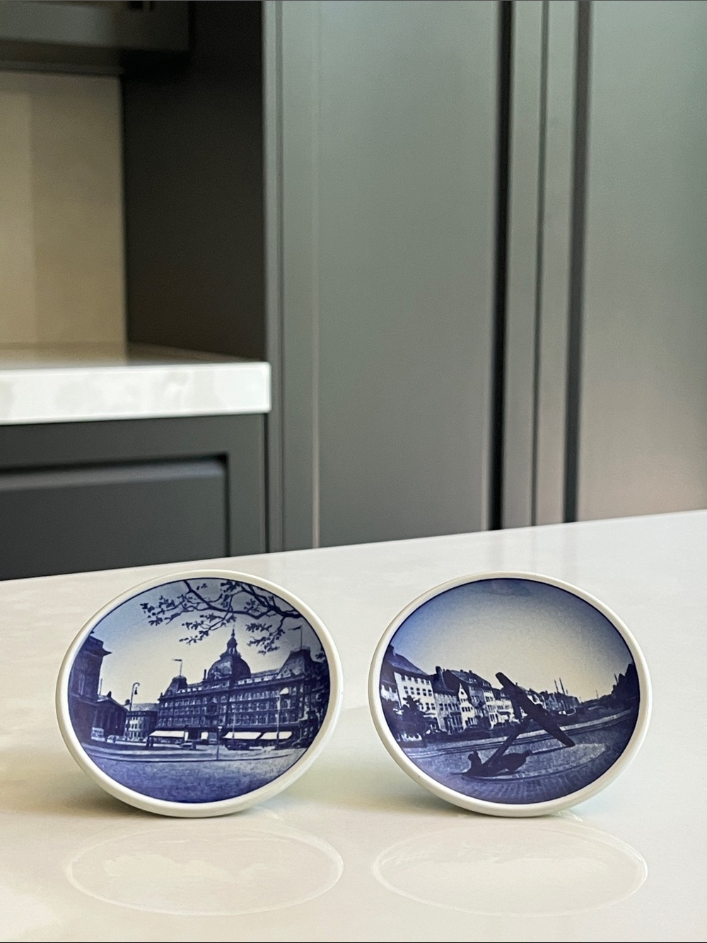 Royal Copenhagen Kongens Nytorv Mini Plate. Set of 2.